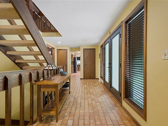 3rd image of 2638 Woodmont Ln
