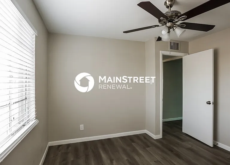 3427 W Montecito Ave — Photo 13