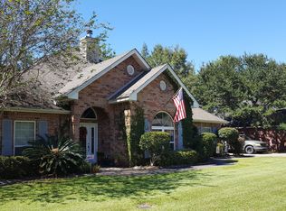 8424 Ieke Dr, Diamondhead, MS 39525
