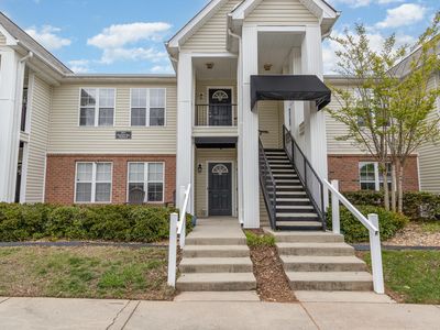 2411 Vancastle Way APT 202, Raleigh, NC, 27617
