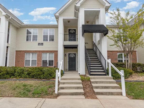 2411 Vancastle Way APT 202, Raleigh, NC 27617