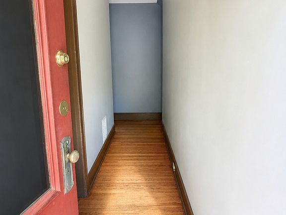 4th image of 168 Ellsworth Avenue