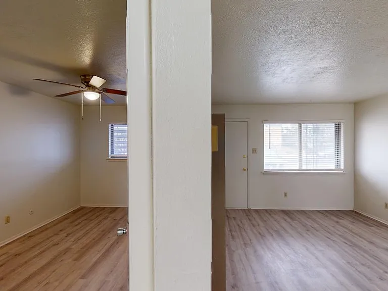Fully Loaded, Contemporary 1 Bedroom Apartment w/ Yard in Ridgecrest — Photo 7