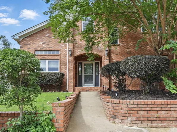 11 Crystal Mountain Ln, Maumelle, AR 72113