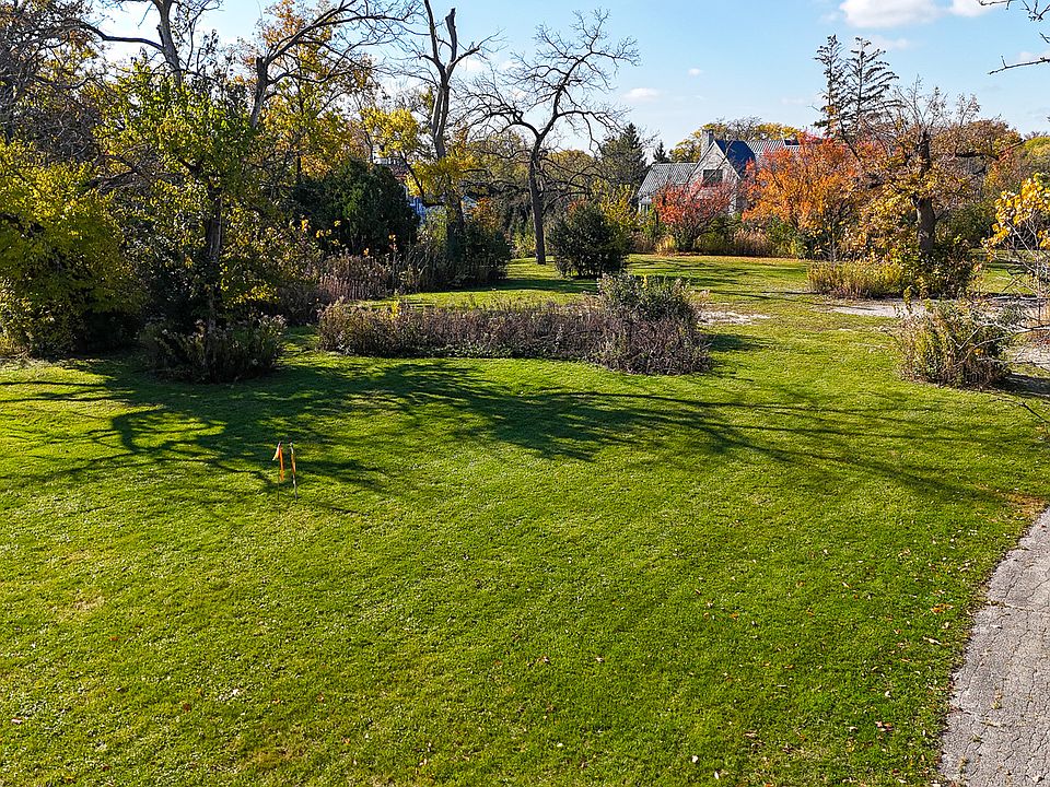 1st image of 1930 Sunset Ridge Rd