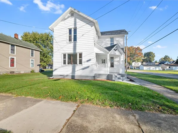375 Pearl St, Leetonia, OH 44431