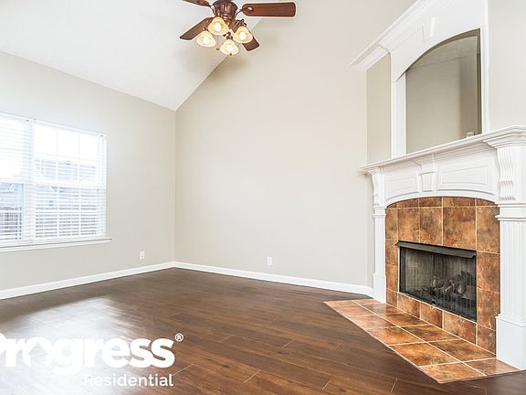 3rd image of 1519 Antebellum Dr