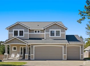 581 E Soderberg Rd, Allyn, WA 98524