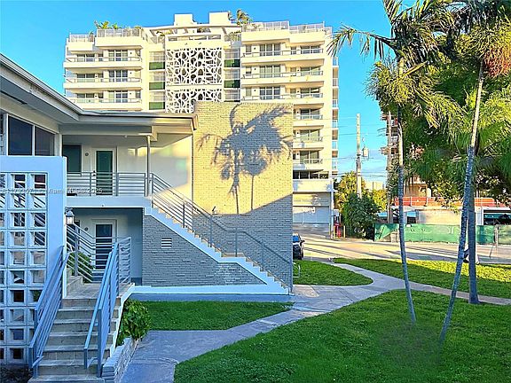 2nd image of 9200 E Bay Harbor Dr APT 14