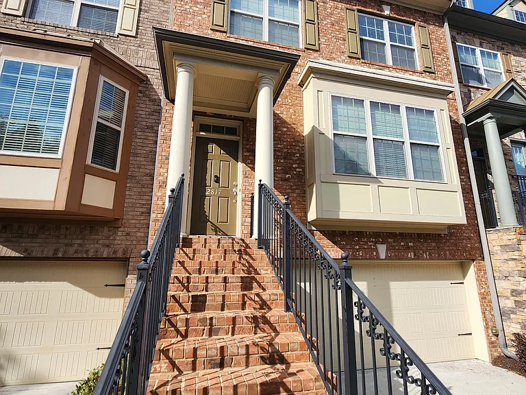 2817 Seneca Creek Ln SE #1 — Photo 4