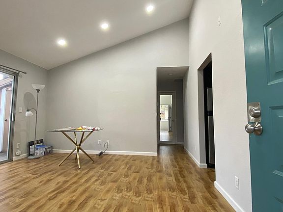 4th image of 2398 Balme Dr