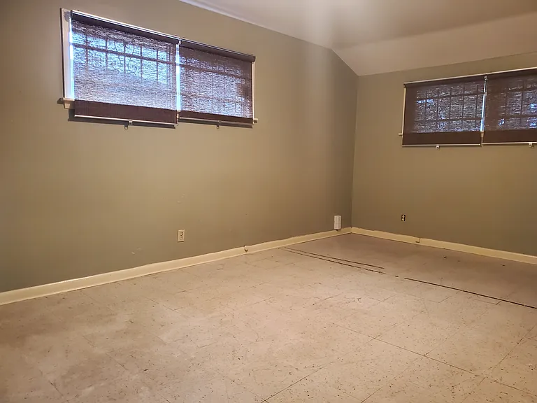 8527 Glenaire St — Photo 10