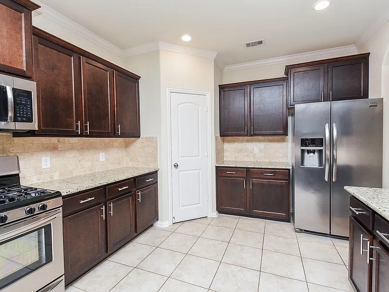18618 Weeping Spring Dr — Photo 13
