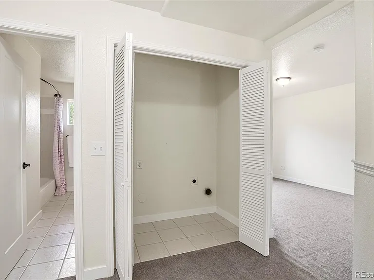 3501 S Ivanhoe St — Photo 21