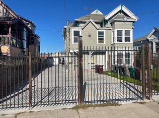 1062 60th St APT 4, Emeryville, CA 94608