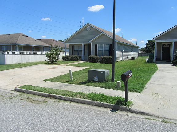 2nd image of 3003 Tara Dr
