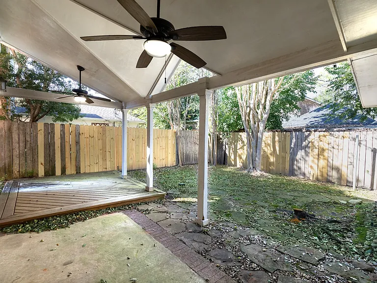 4418 Jane St — Photo 27
