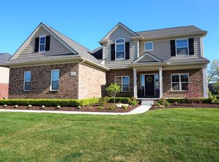 52314 Ferndale Dr, Northville, MI 48167