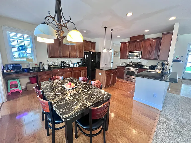 108 Louvale Dr — Photo 20