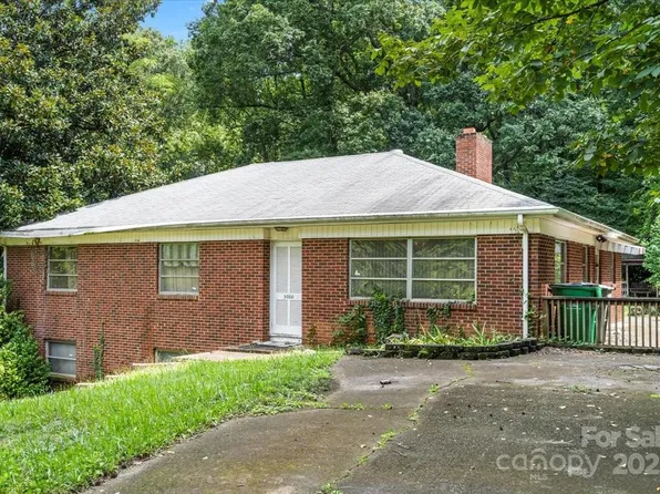 5000 Hoover Dr, Charlotte, NC 28269