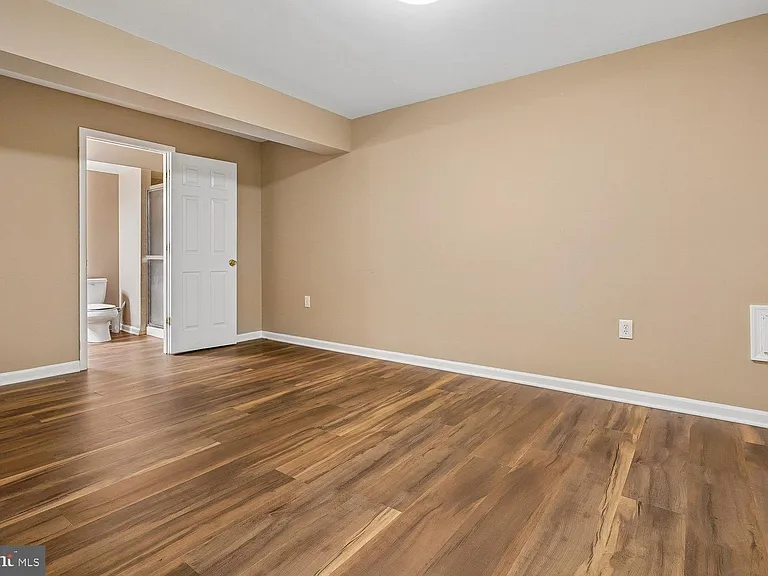 9059 Galvin Ln — Photo 60