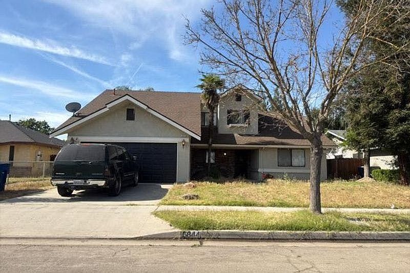 1st image of 5844 E Belmont Ave