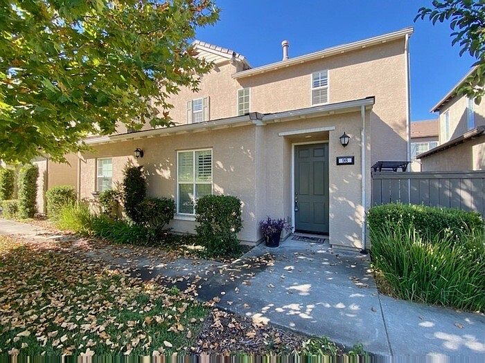 1st image of 98 Talmont Cir