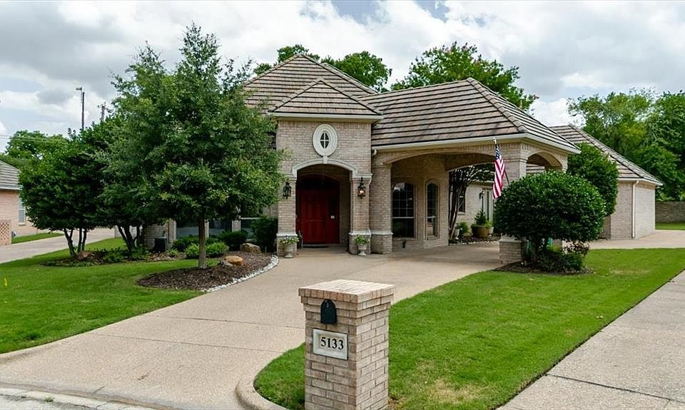 1st image of 5133 Sealands Ln