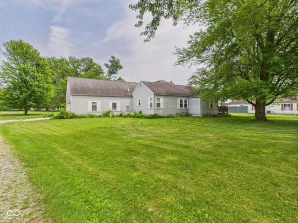 7310 Sprague St, Anderson, IN 46013