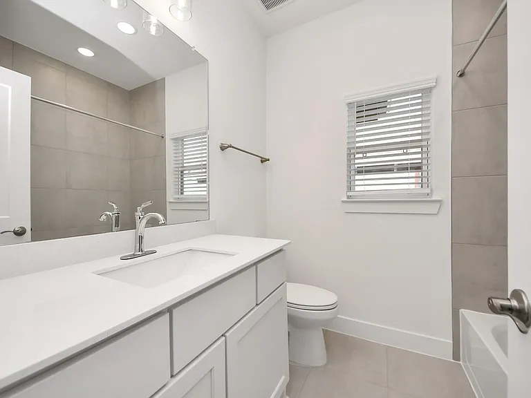 25026 Midnight Willow — Photo 40