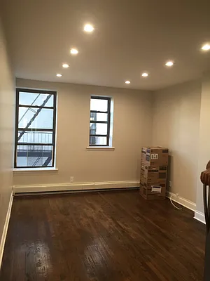 Rented by Mdays Realty | media 26