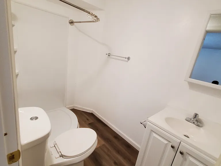 101 E Carson Ave #6 — Photo 2