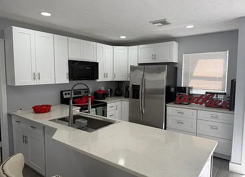 1392 Riverside Cir Photo 1