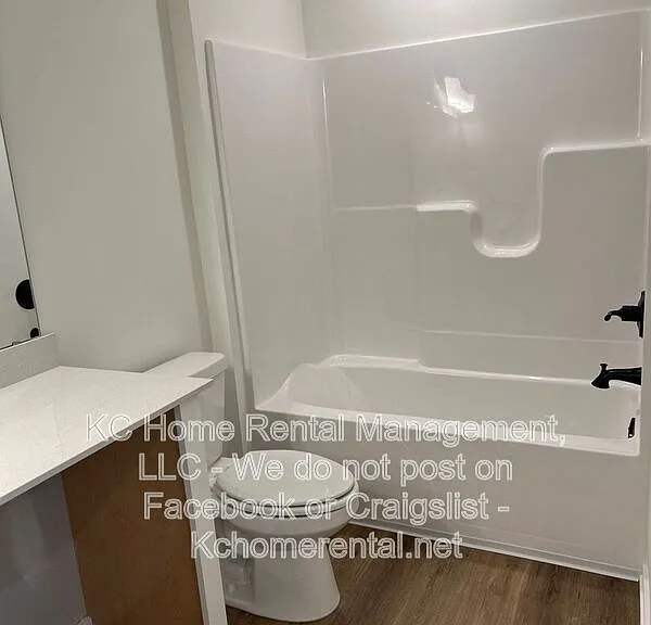 8716 SW Edgewater Dr — Photo 15