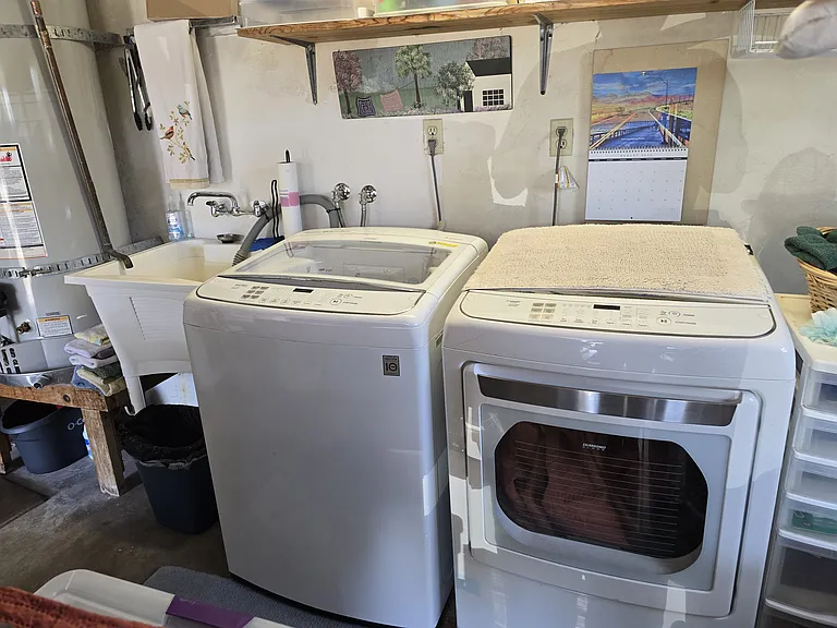 Extra-capacity washer and dryer!