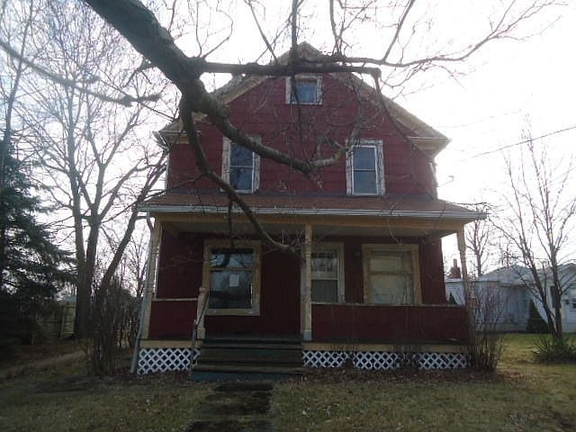 1st image of 67 Fenton Ave