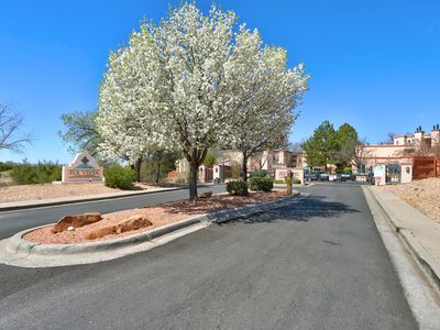 2501 W Zia Rd #202, Santa Fe, NM, 87505