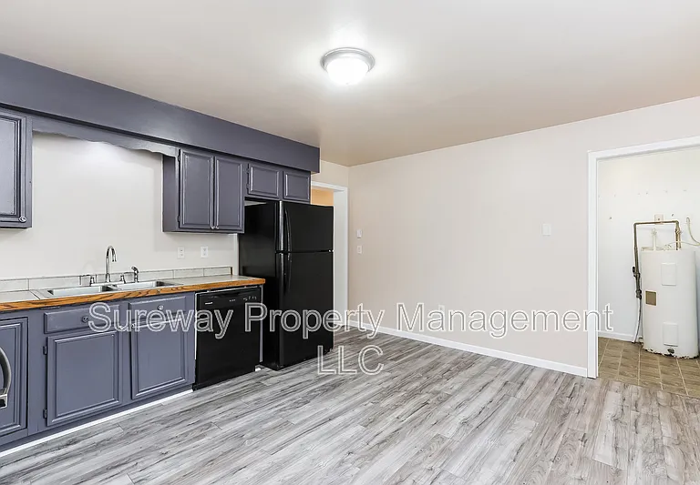 50 Dahlia St — Photo 6