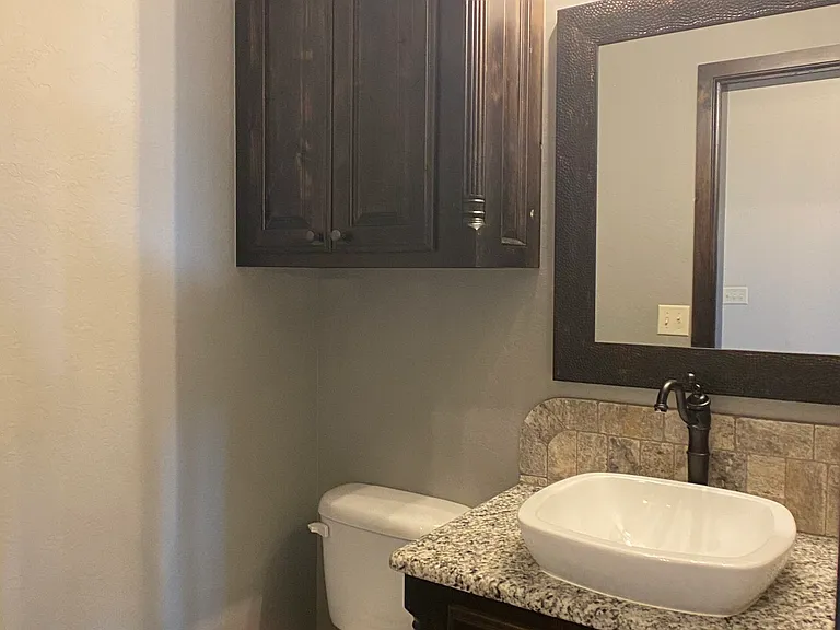 77 NE Simmons Cir — Photo 14