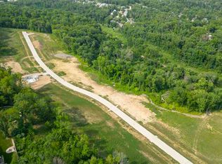 5402 Seminole Valley Trl NE, Cedar Rapids, IA 52411