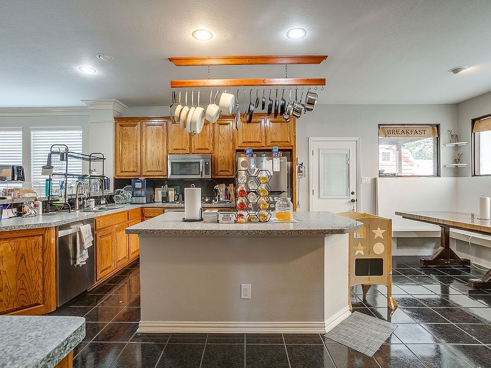 1st image of 6602 Fox Glen Dr