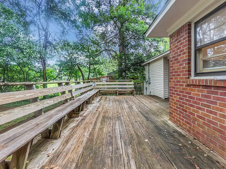 401 Conwell Rd — Photo 23