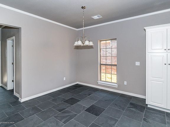 4th image of 9500 Heritage Hills Pkwy