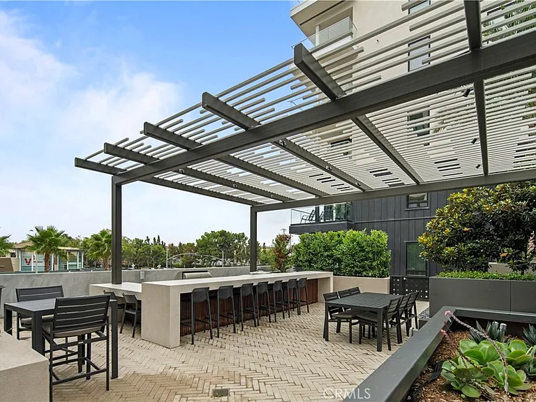 2602 Rivington — Photo 37