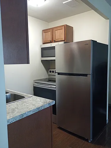 4655 Hamilton Ave #9 Photo 1