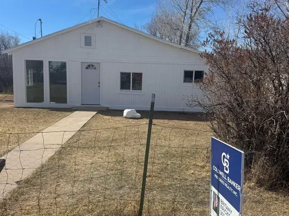 325 Ponderosa St, Mountain View, WY 82939