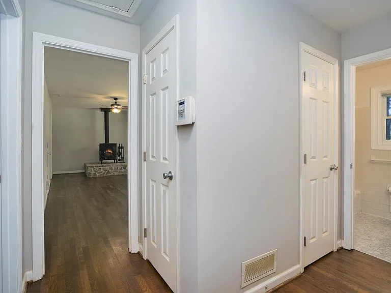 1623 Moncrief Cir — Photo 17