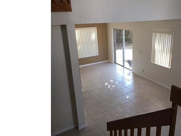 3rd image of 6702 Bayfront Dr