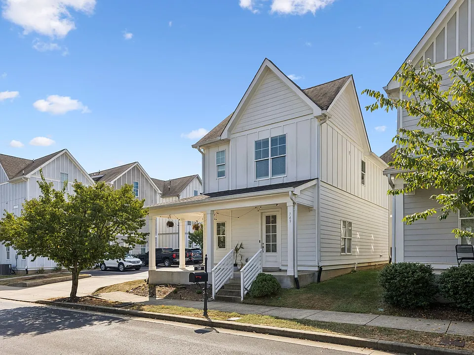 749 Cottage Park Dr