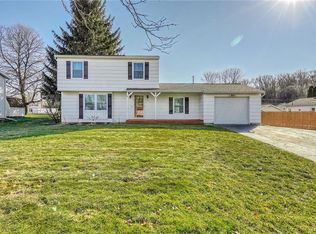 104 Webber Dr, Rochester, NY 14626